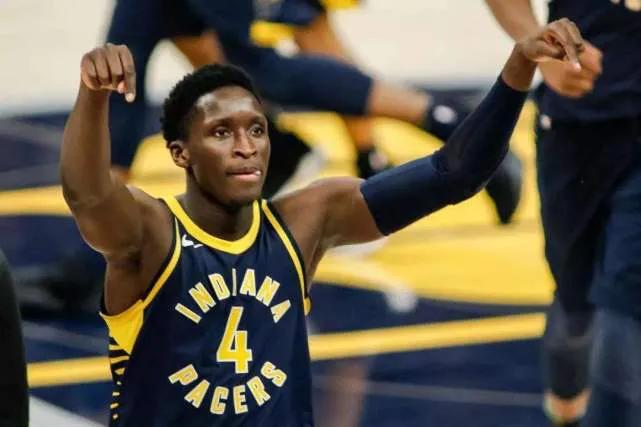 在客场比赛 在客场比赛