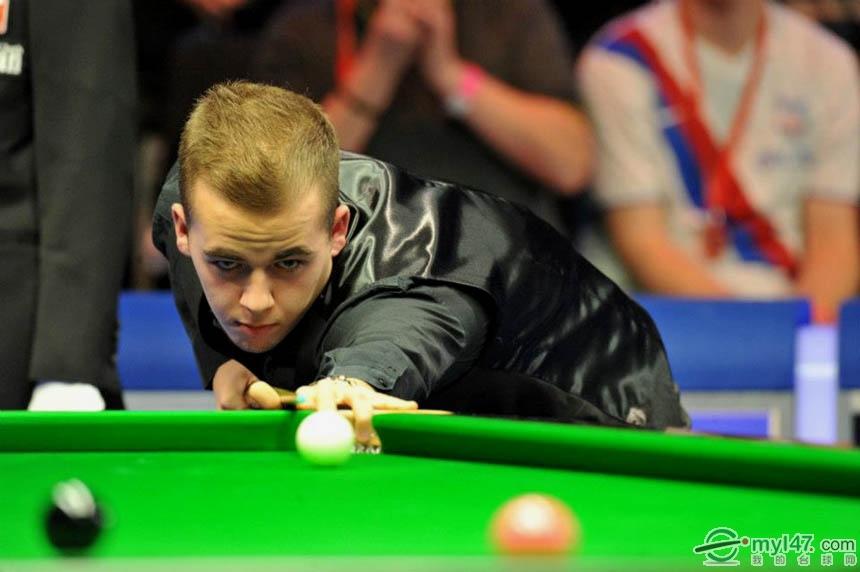 而凌晨三点 而凌晨三点